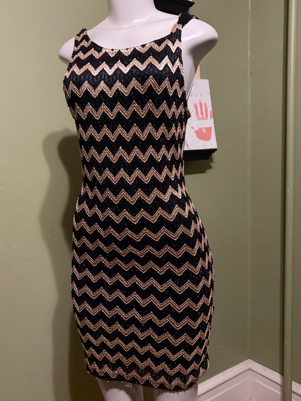 Forever 21 Sleeveless Dress Chevron Black Gold Stretch Womens Size Large